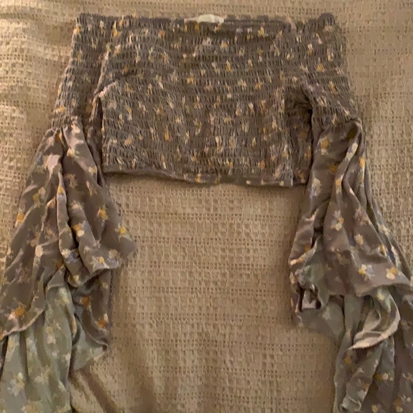 Light purple flower bell sleeve hippie 60s flowing sleeve crop top - Picture 1 of 5